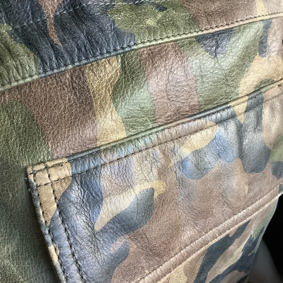🔥FUBU Men's Camouflage Leather Jacket RARE FIND!!!!!!!! - Picture 5 of 13